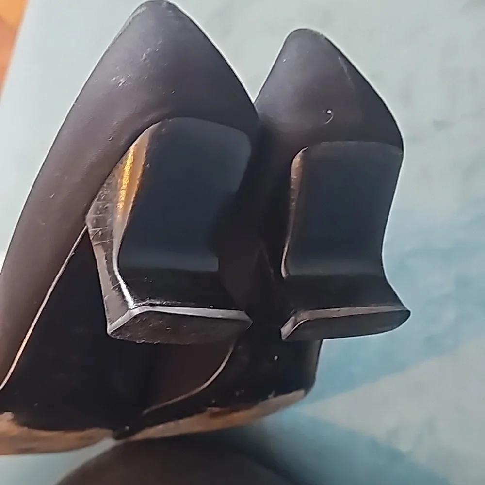 Authentic Vintage Prada Black Satin Architectural Funnel Heel Pumps 😍